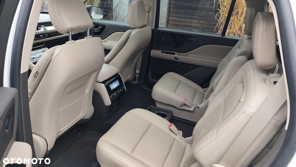 Lincoln Aviator - 7