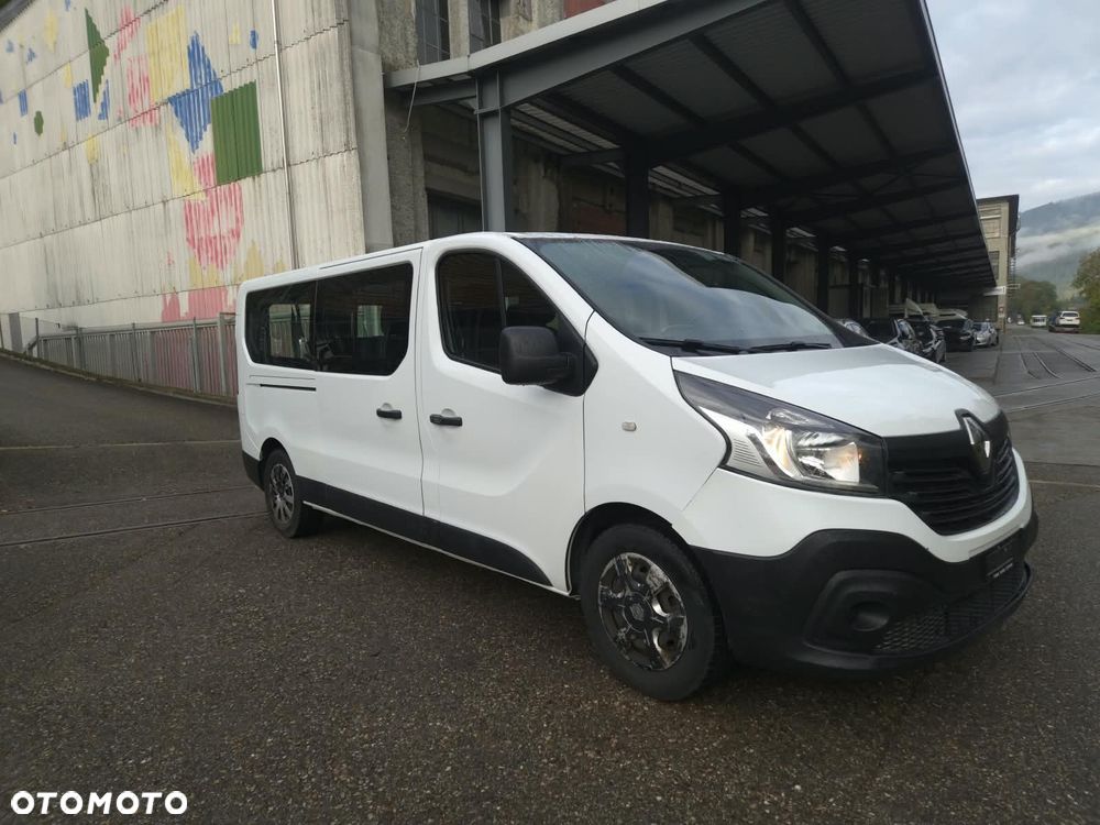 Renault Trafic 2016 photo 2