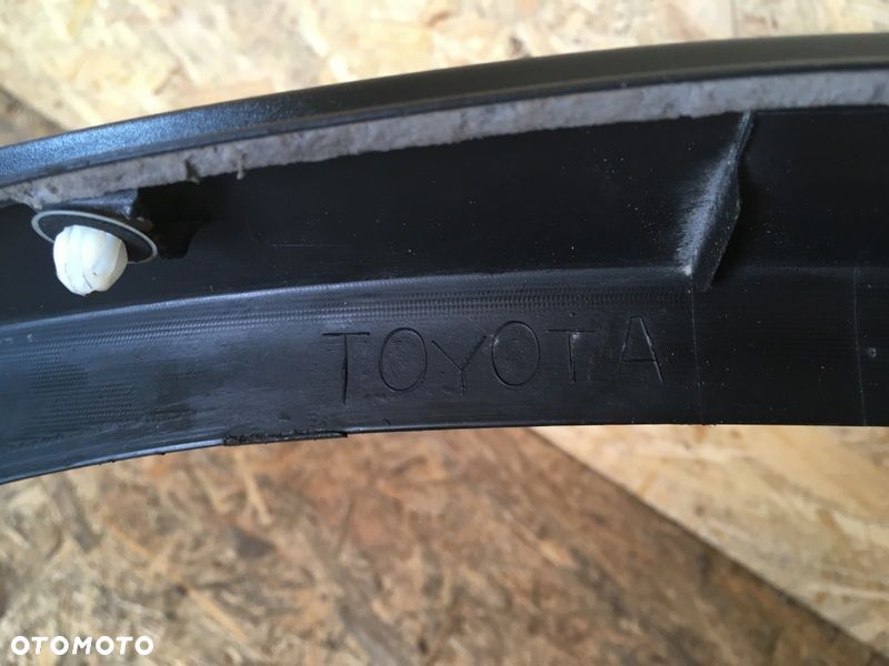 Listwa błotnika prawa tył 75605-42190 RAV4 12-15 - 5