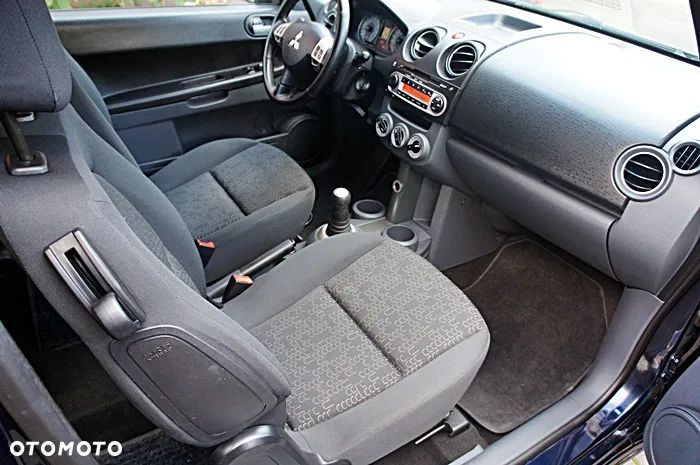 Mitsubishi Colt 1.3 Inform - 20