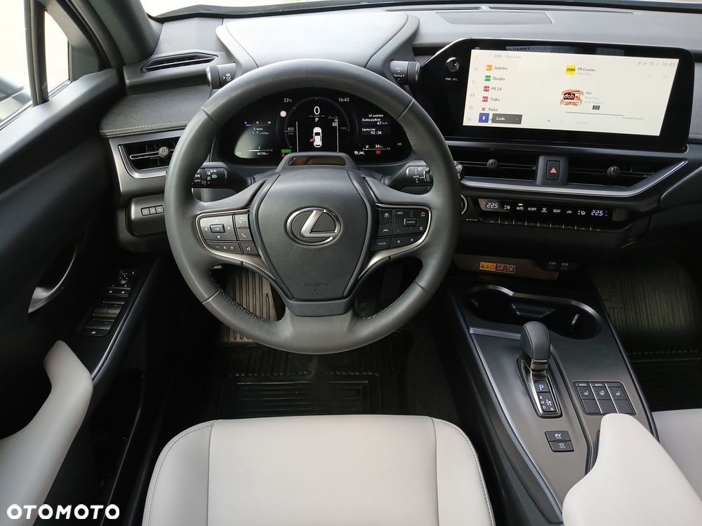 Lexus UX 300h F Sport Design AWD - 15