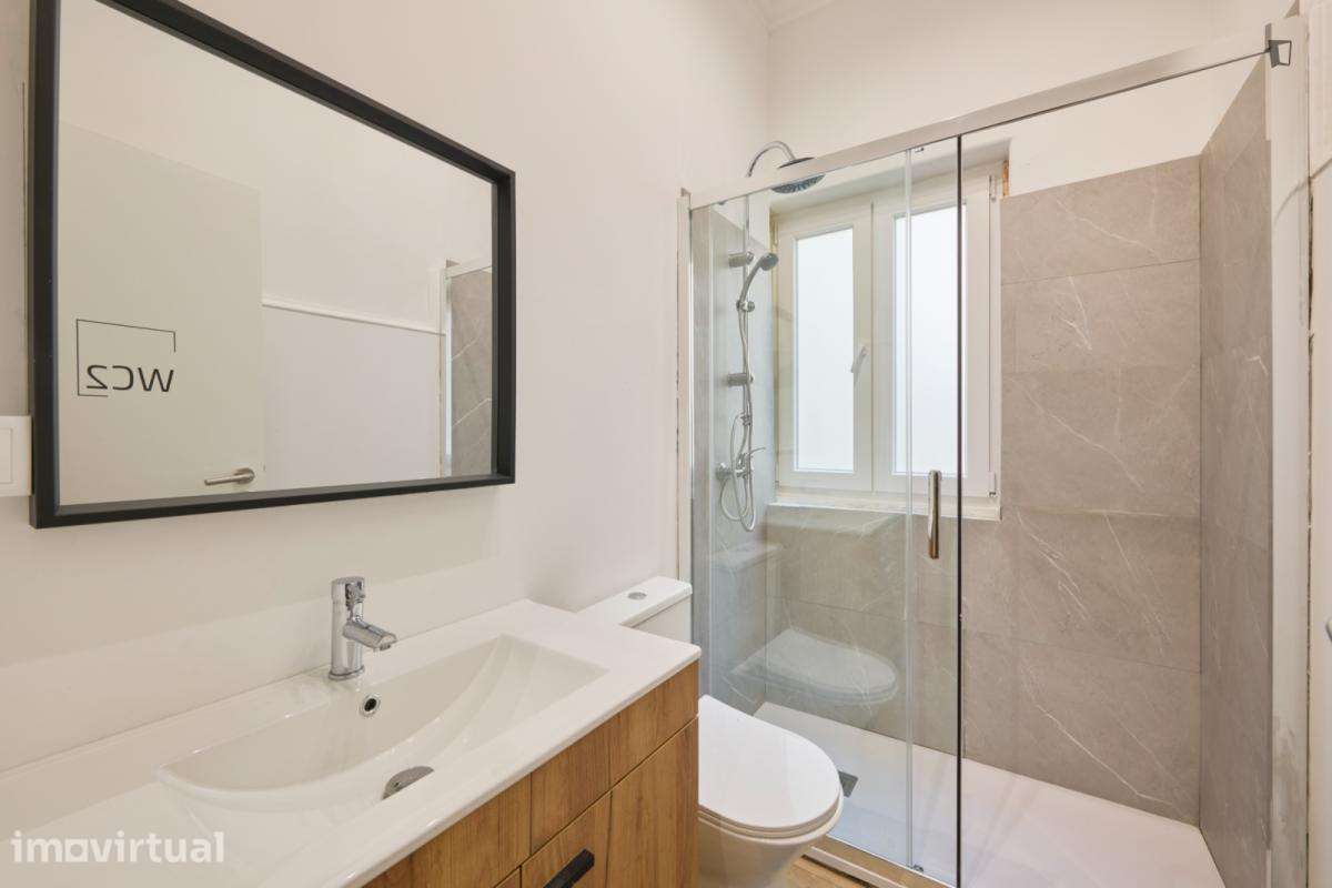 Quarto - localizado em Alameda Lisbon - Grande imagem: 3/23
