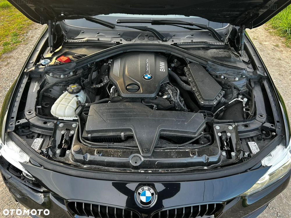 BMW Seria 3 318d Edition Luxury Line Purity - 15