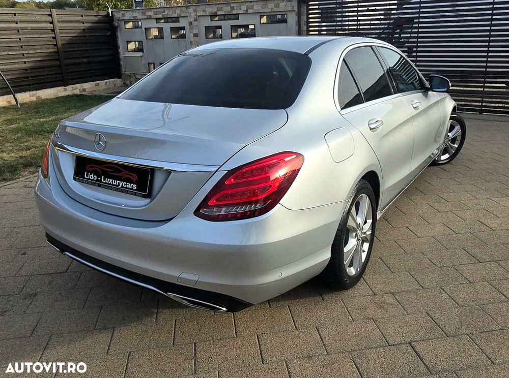 Mercedes-Benz C - 4