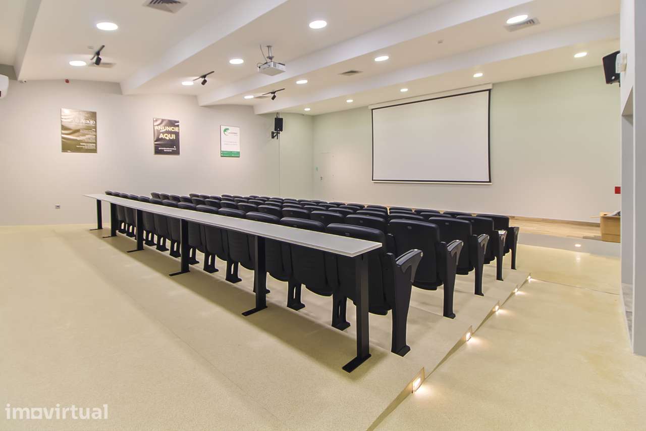 Auditório 73 lugares - pague diretamente ao proprietário sem juros. - Grande imagem: 2/22