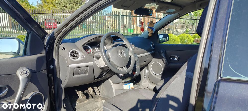 Renault Clio - 3
