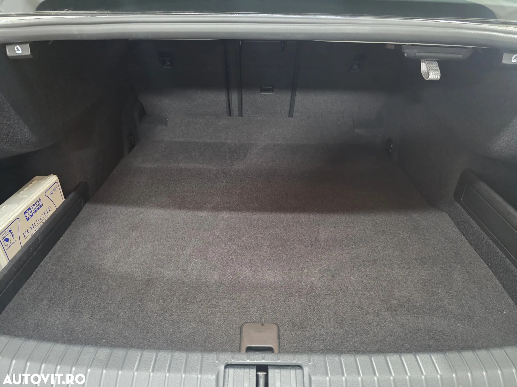 Volkswagen Passat 1.6 TDI DSG Comfortline - 23
