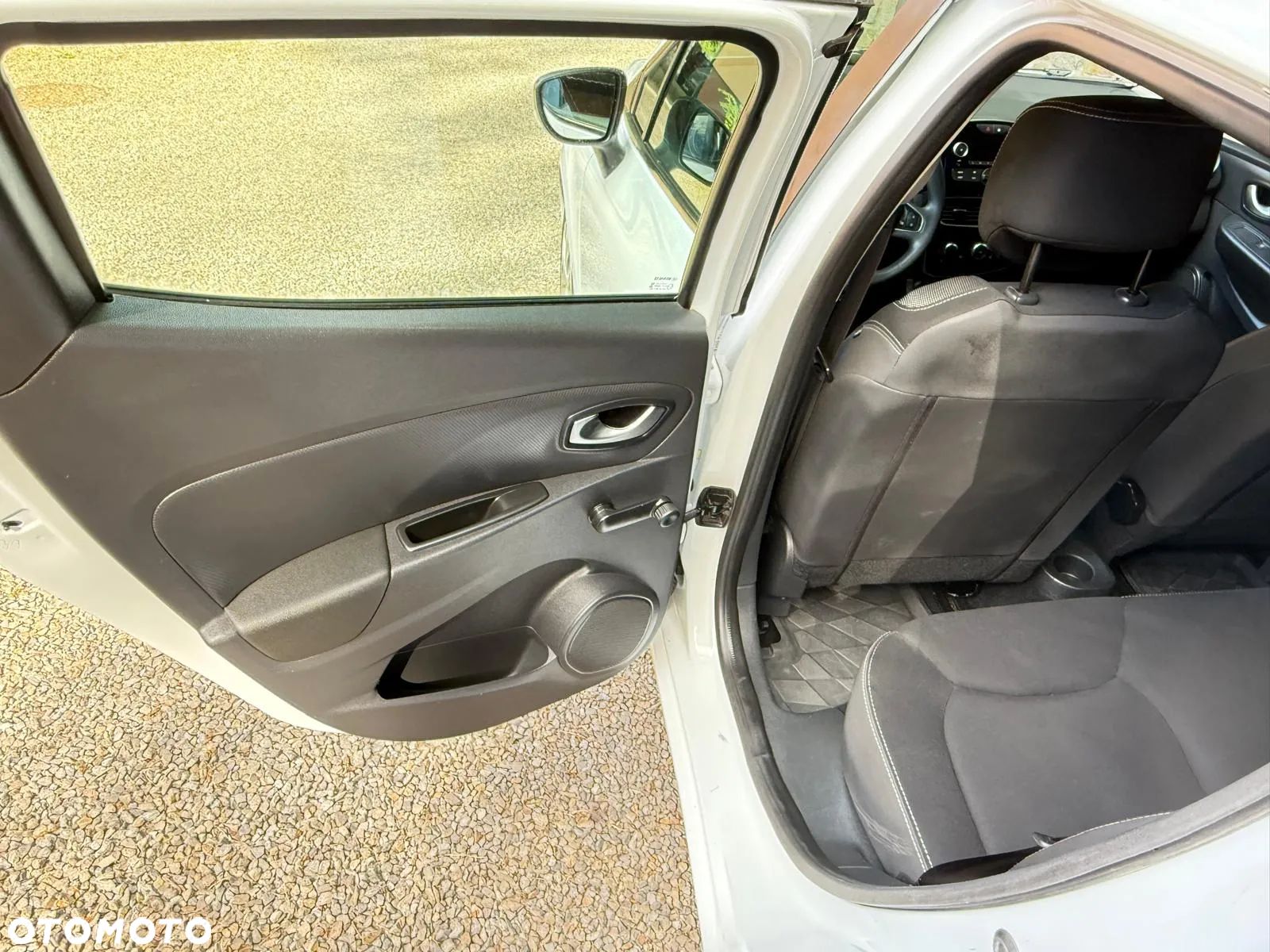 Renault Clio 0.9 Energy TCe Life - 13