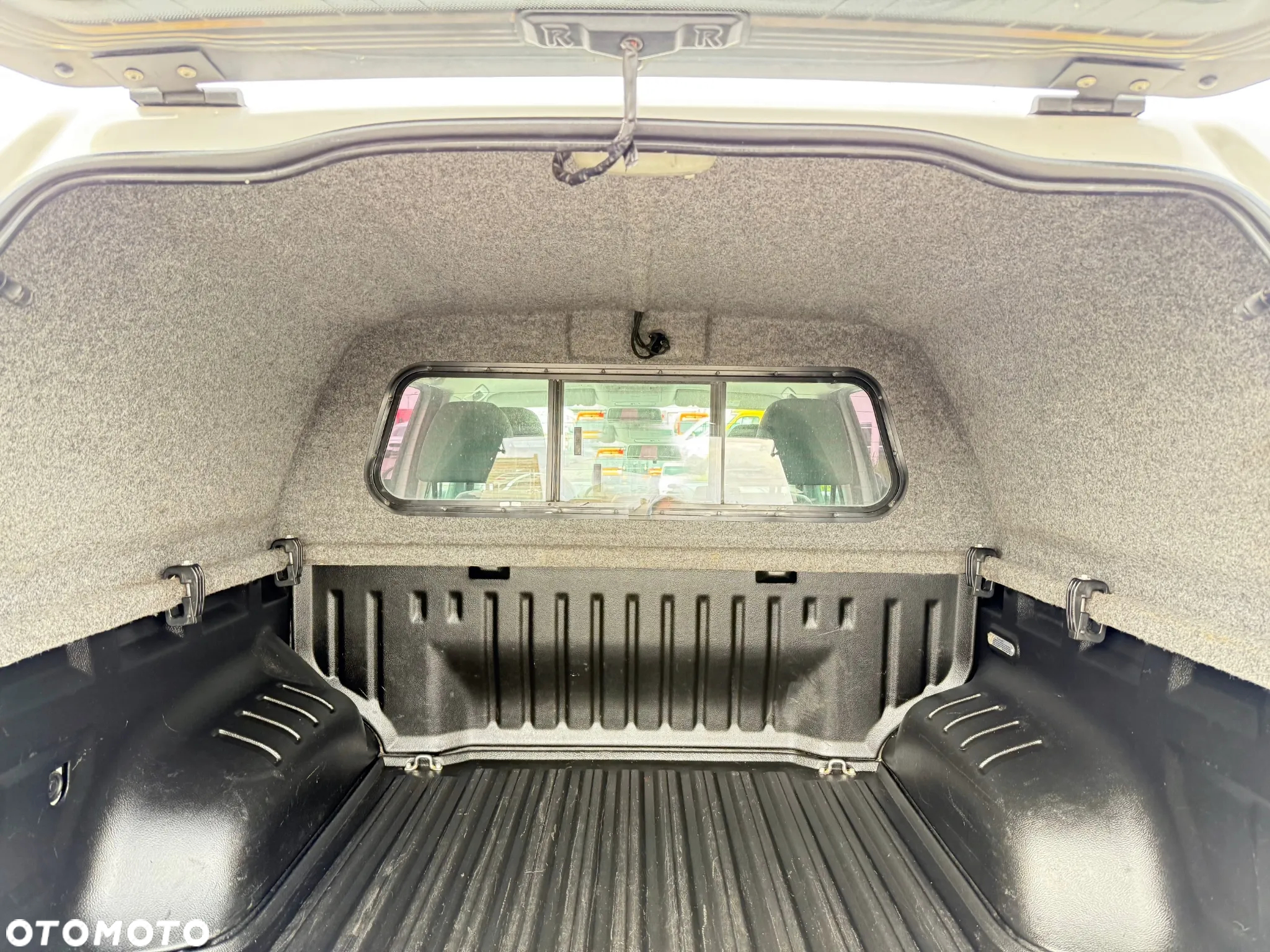Volkswagen Amarok DC 2.0 TDI 4Mot Basic - 9