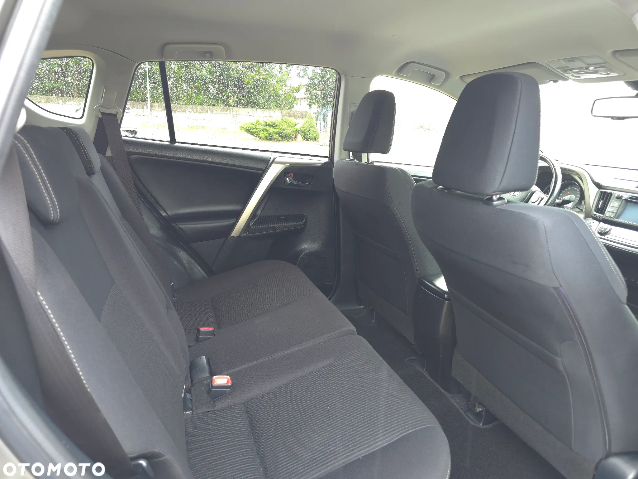 Toyota RAV4 2.0 D-4D Premium - 13