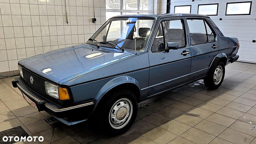 Volkswagen Jetta - 5