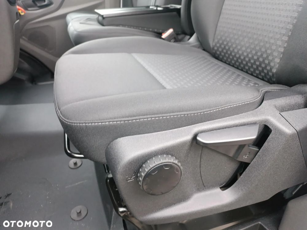 Ford Transit - 12