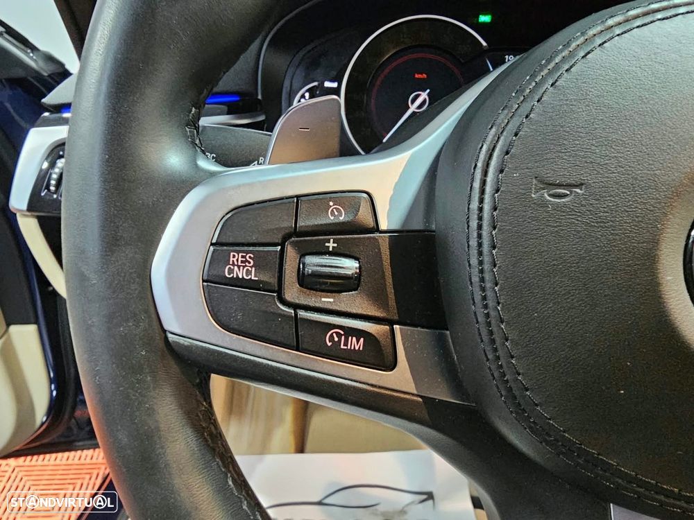 BMW 520 d Line Luxury Auto - 16
