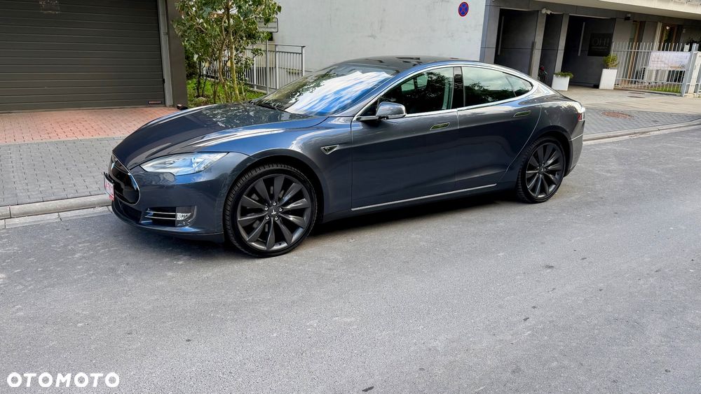 Tesla Model S 2015 photo 3