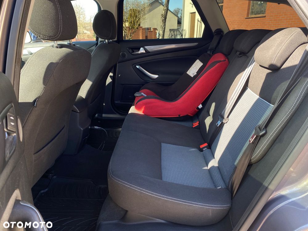 Ford Mondeo 2.0 TDCi Titanium - 26