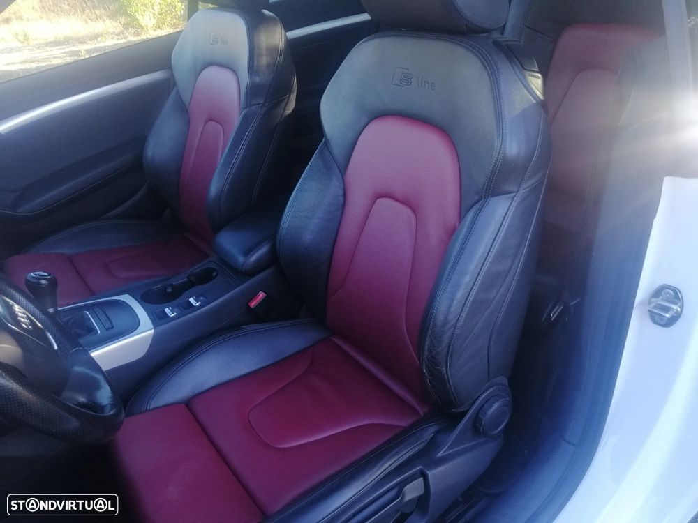 Audi A5 Cabrio 2.0 TDi S-line - 4