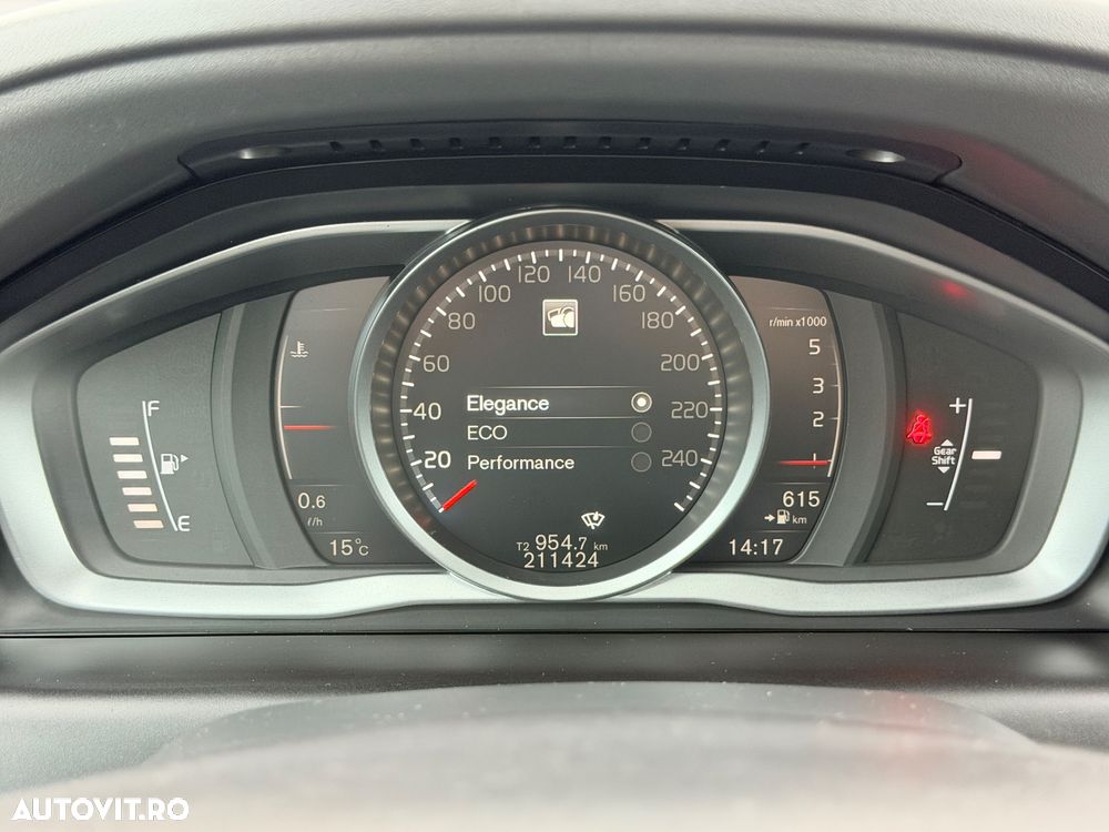 Volvo XC 60 D3 Ocean Race - 33