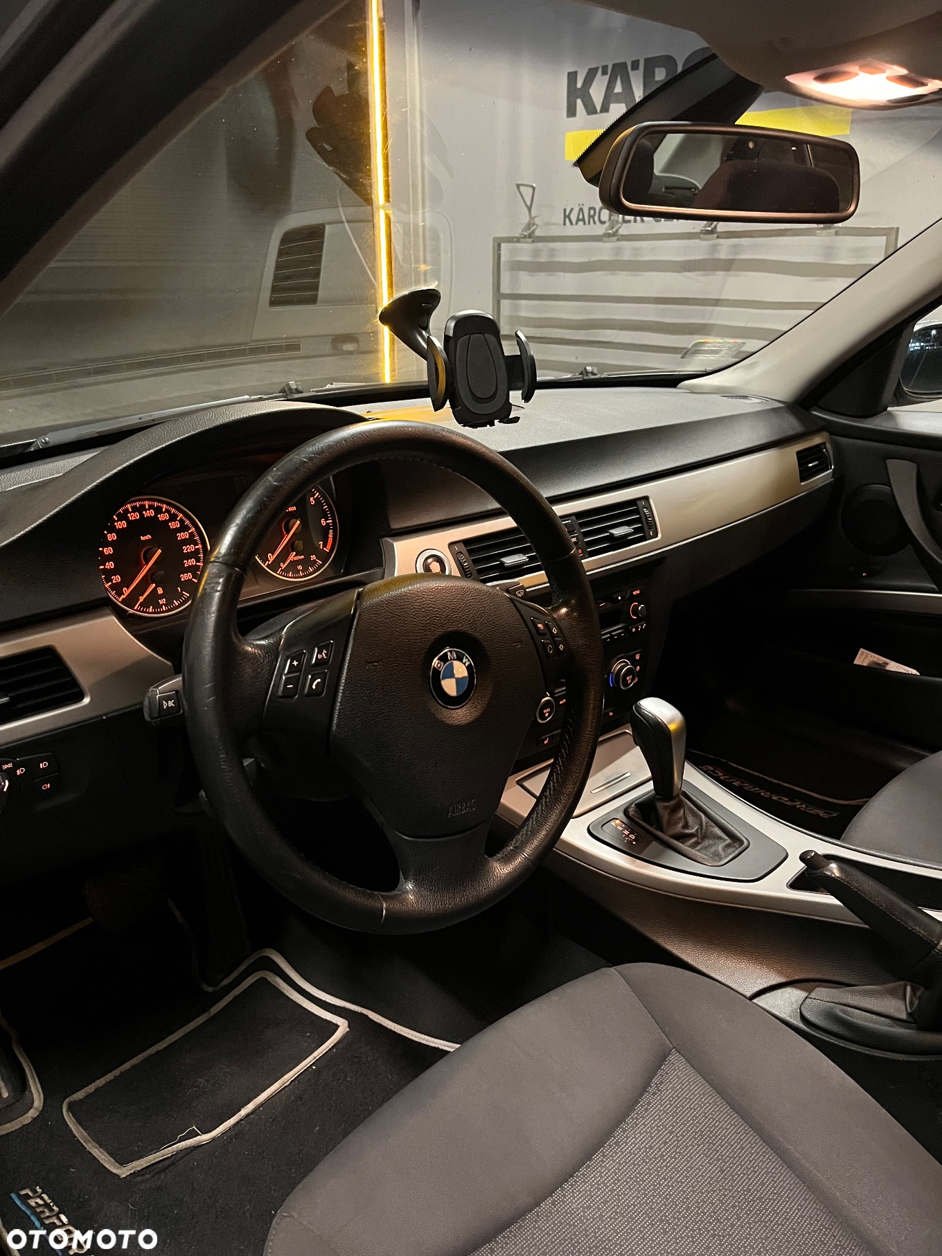 BMW Seria 3 318i - 12