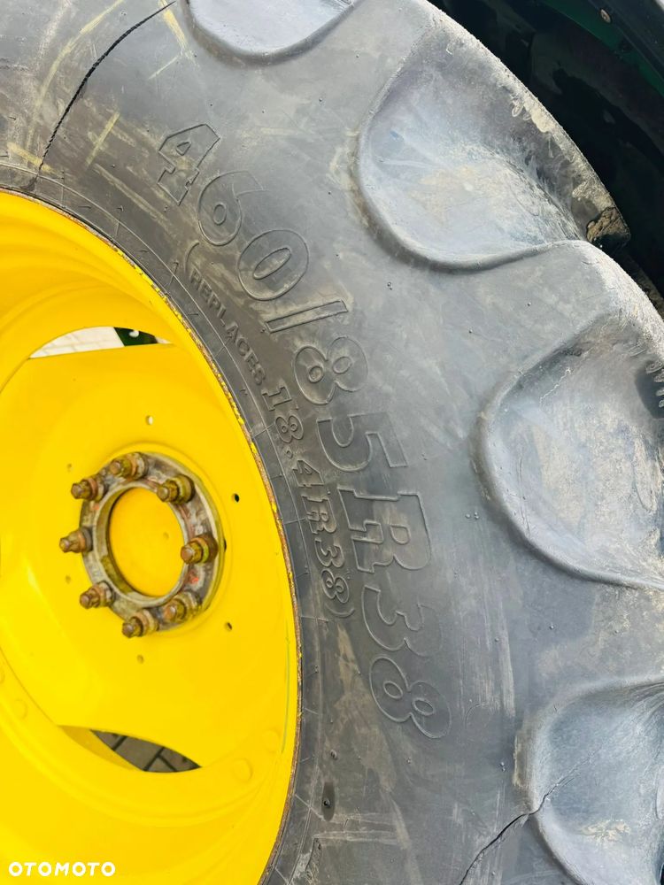 John Deere 6125R - 23