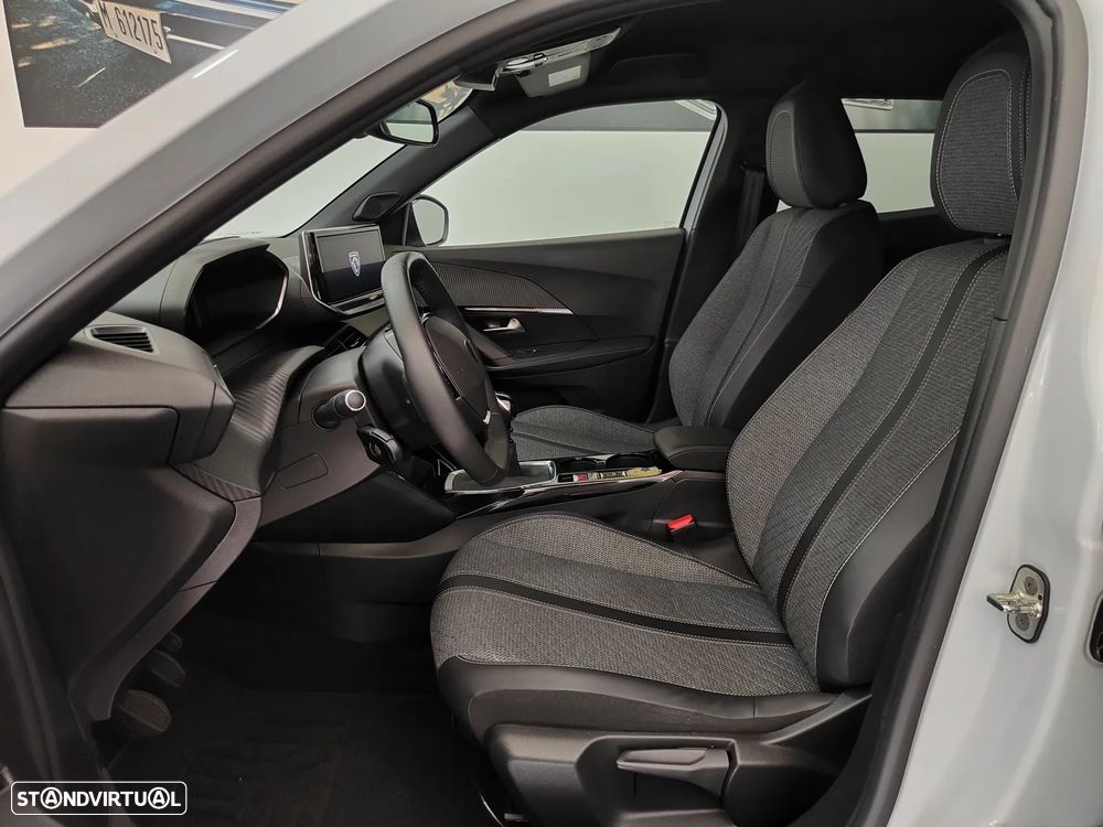 Peugeot 2008 1.2 PureTech Allure - 28