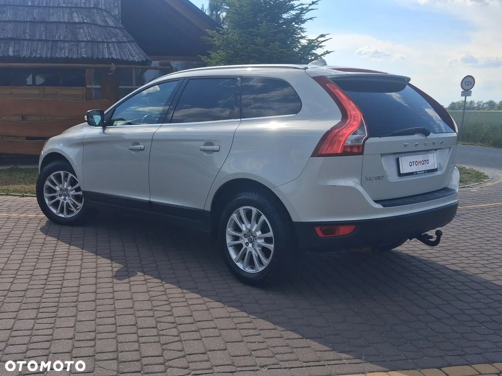 Volvo XC 60 2.4D AWD - 7