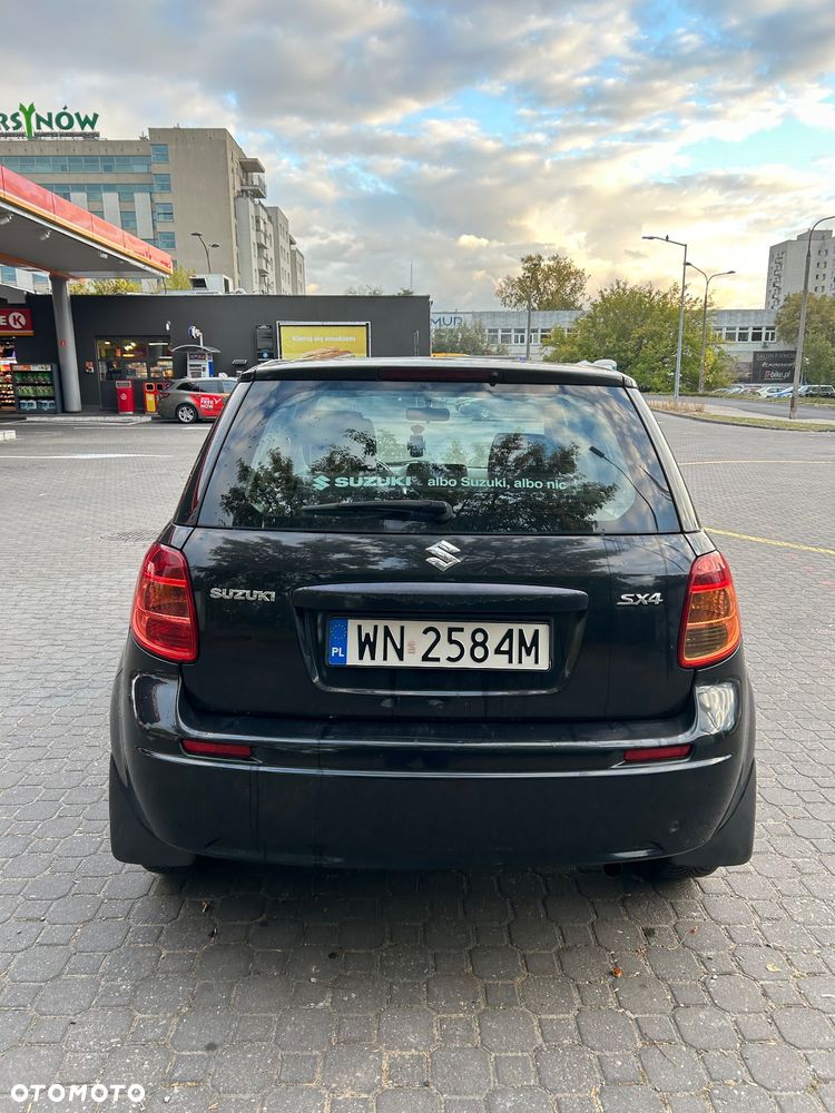 Suzuki SX4 - 4