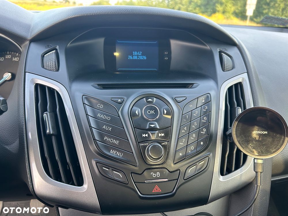 Ford Focus 1.6 Trend - 25
