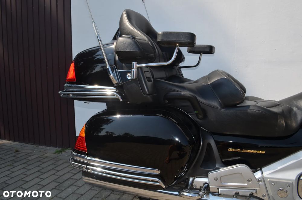 Honda GL - 12