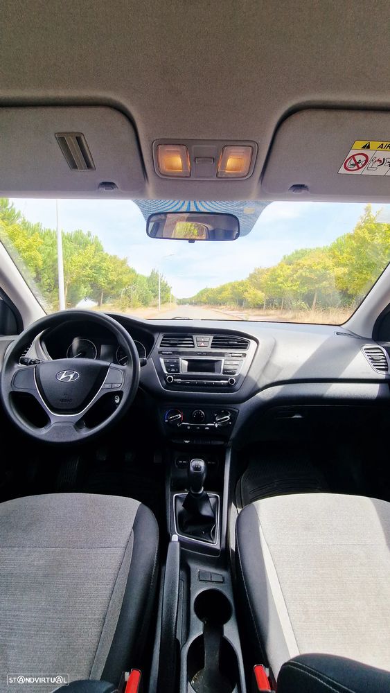 Hyundai i20 1.2 Access Plus - 11