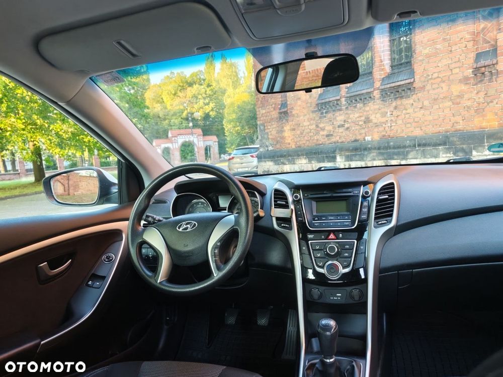 Hyundai i30 blue 1.4 Style - 7