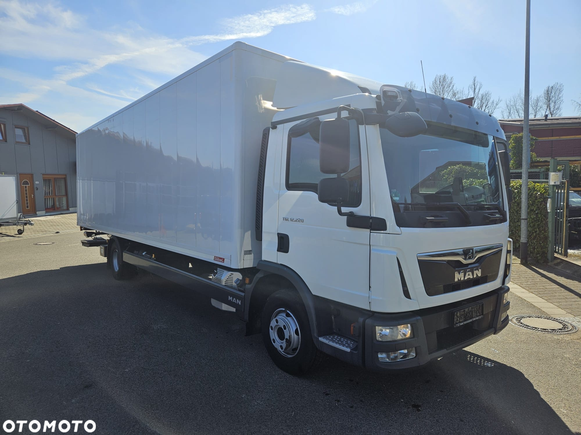 MAN TGL 12.220 - 2
