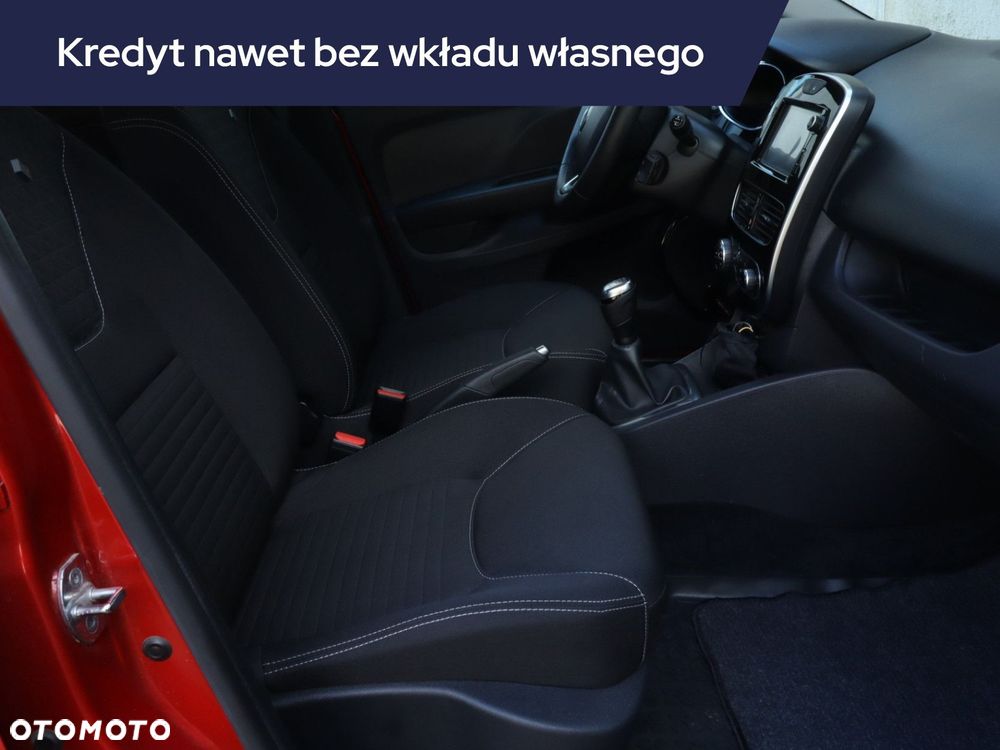 Renault Clio - 11