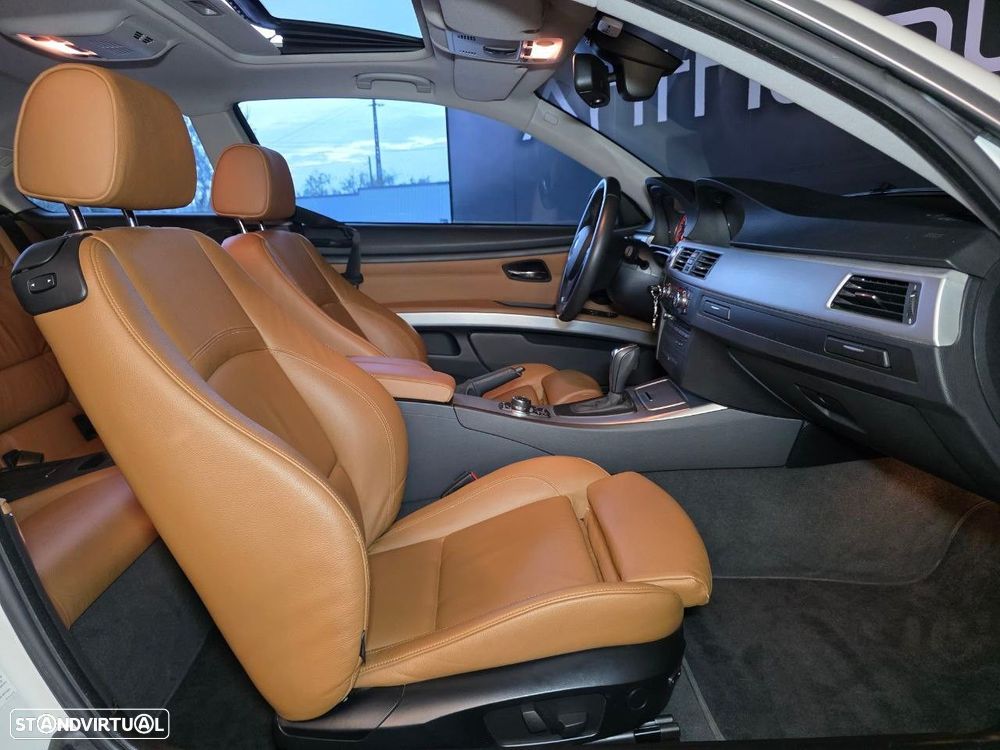 BMW 335 i xDrive Aut. Edition Exclusive - 22