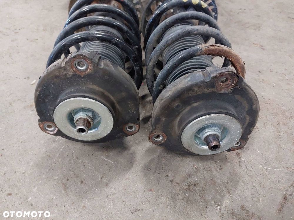 AMORTYZATOR SPRĘŻYNA ZWROTNICA  PRAWY PRZÓD SKODA FABIA II - 2