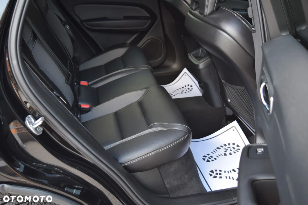 Volvo XC 60 B4 D AWD R-Design - 39