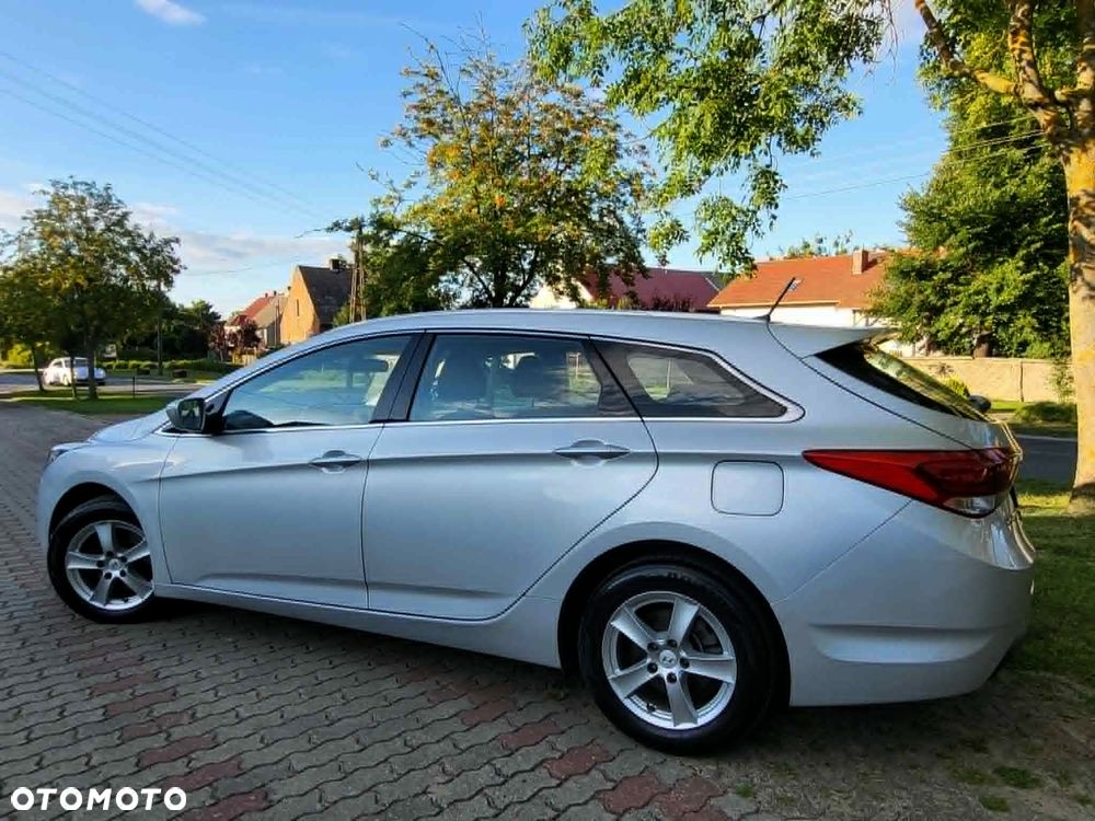 Hyundai i40 Kombi blue 1.6 Classic - 18