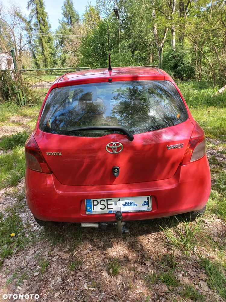 Toyota Yaris 1.3 Sol - 2
