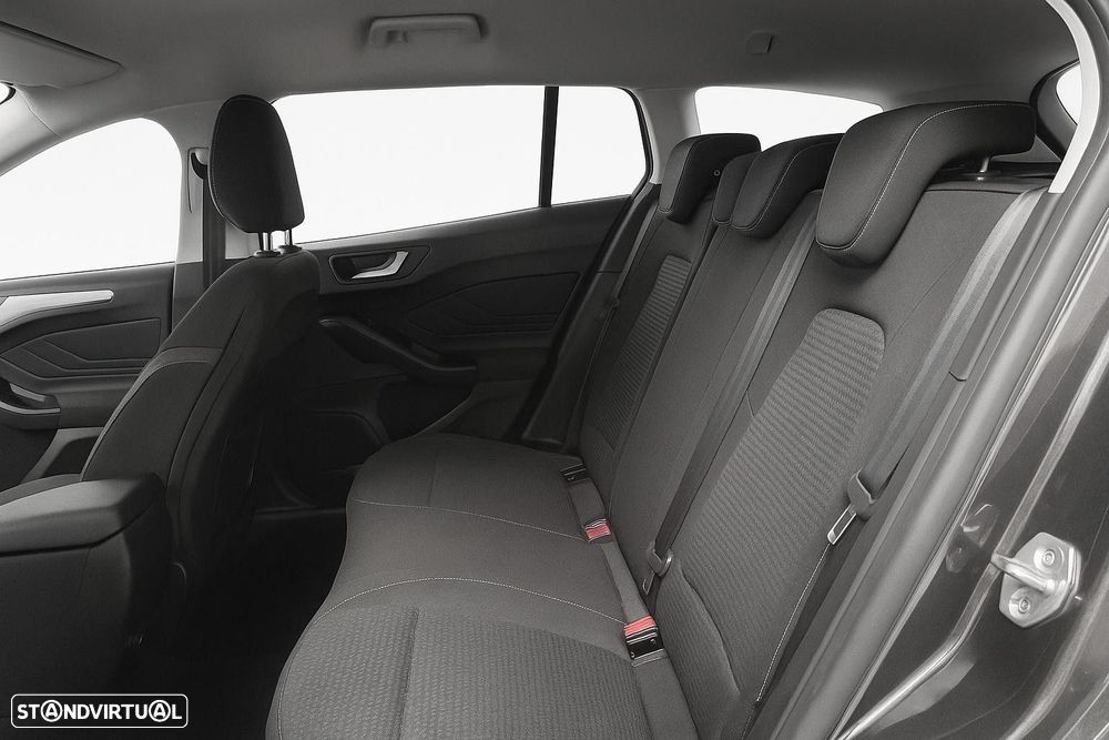 Ford Focus 1.5 TDCi EcoBlue Connected - 4