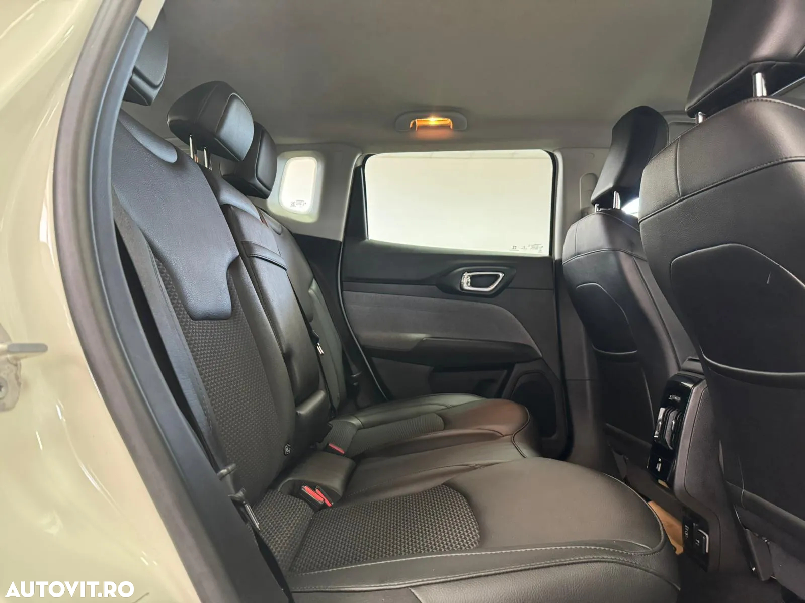 Jeep Compass 1.3T 4xe AT6 PHEV S - 15
