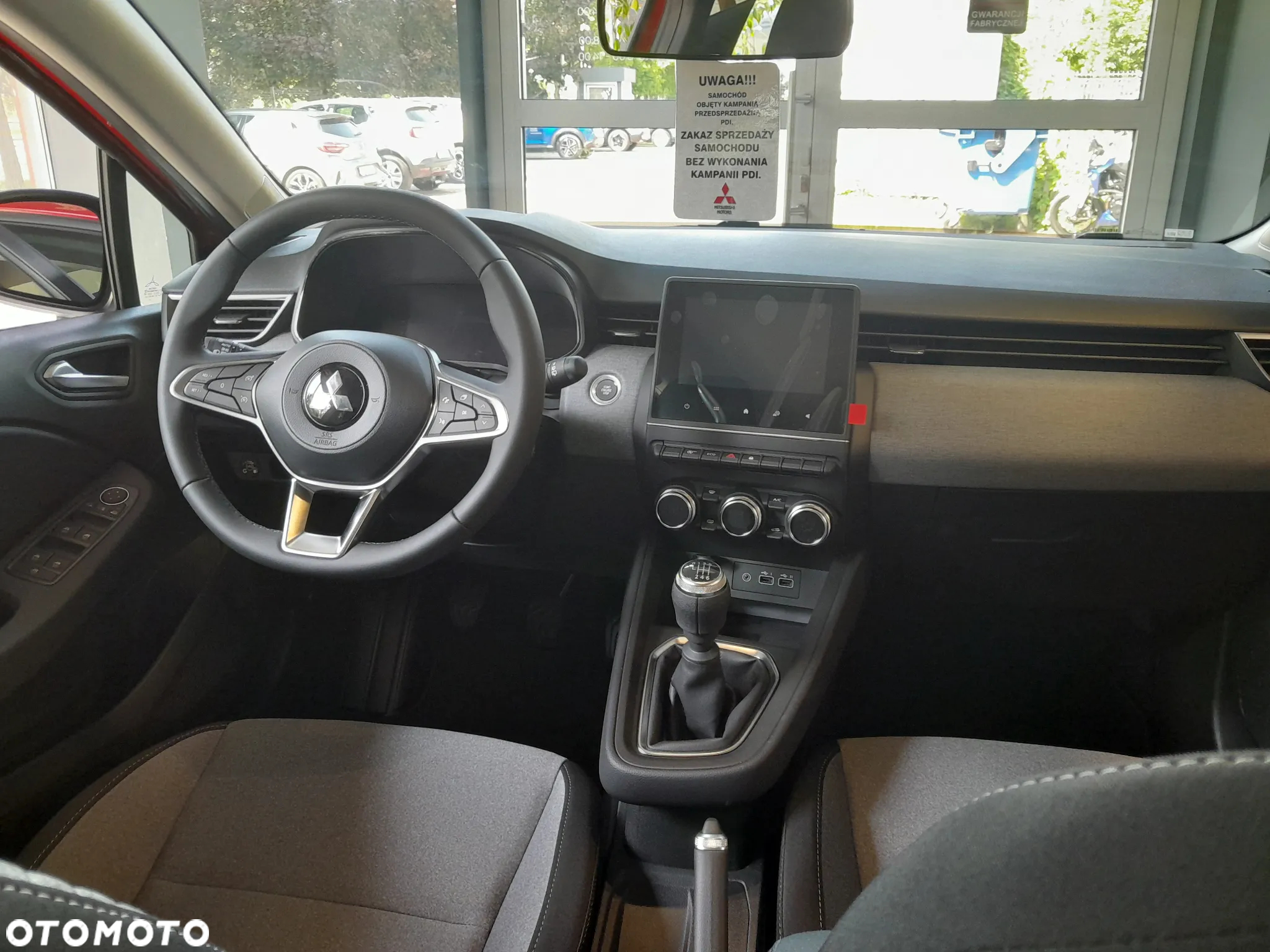 Mitsubishi Colt 1.0T Invite - 5