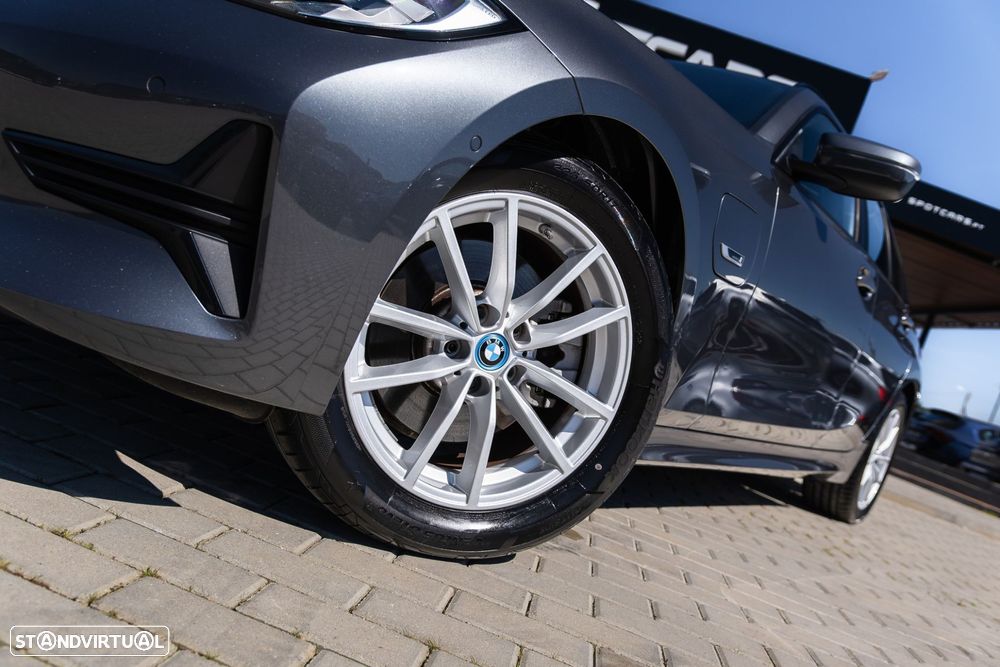 BMW 320 e Auto - 3