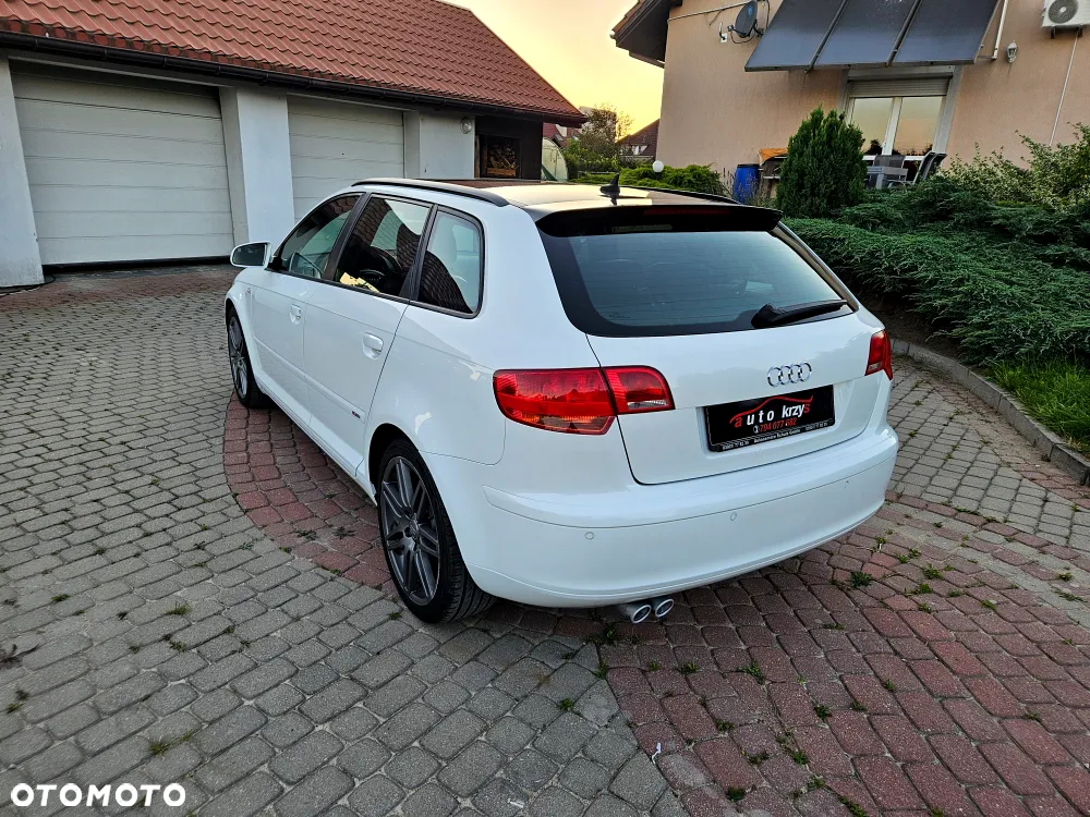 Audi A3 Sportback - 2