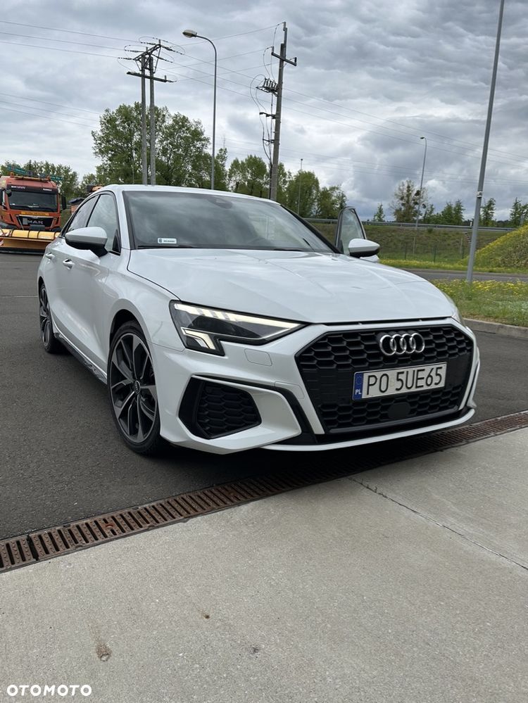 Audi A3 Limousine 35 TFSI Sport S tronic - 1