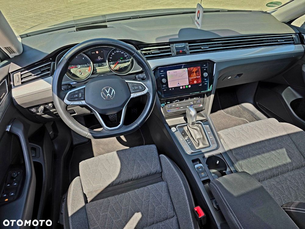 Volkswagen Passat - 31