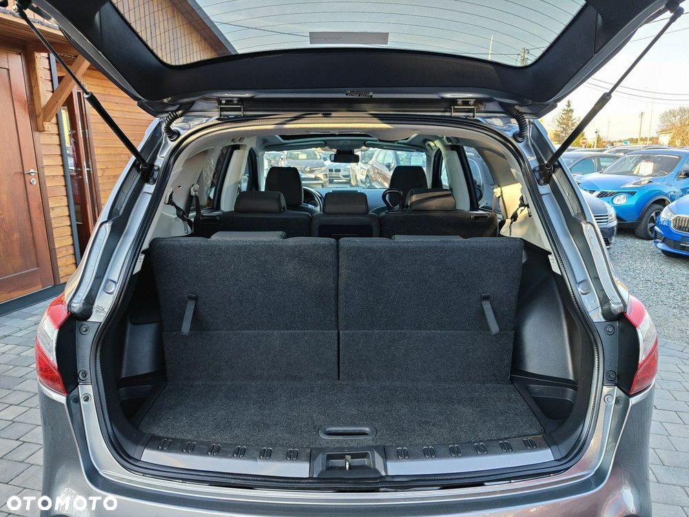 Nissan Qashqai+2 - 33