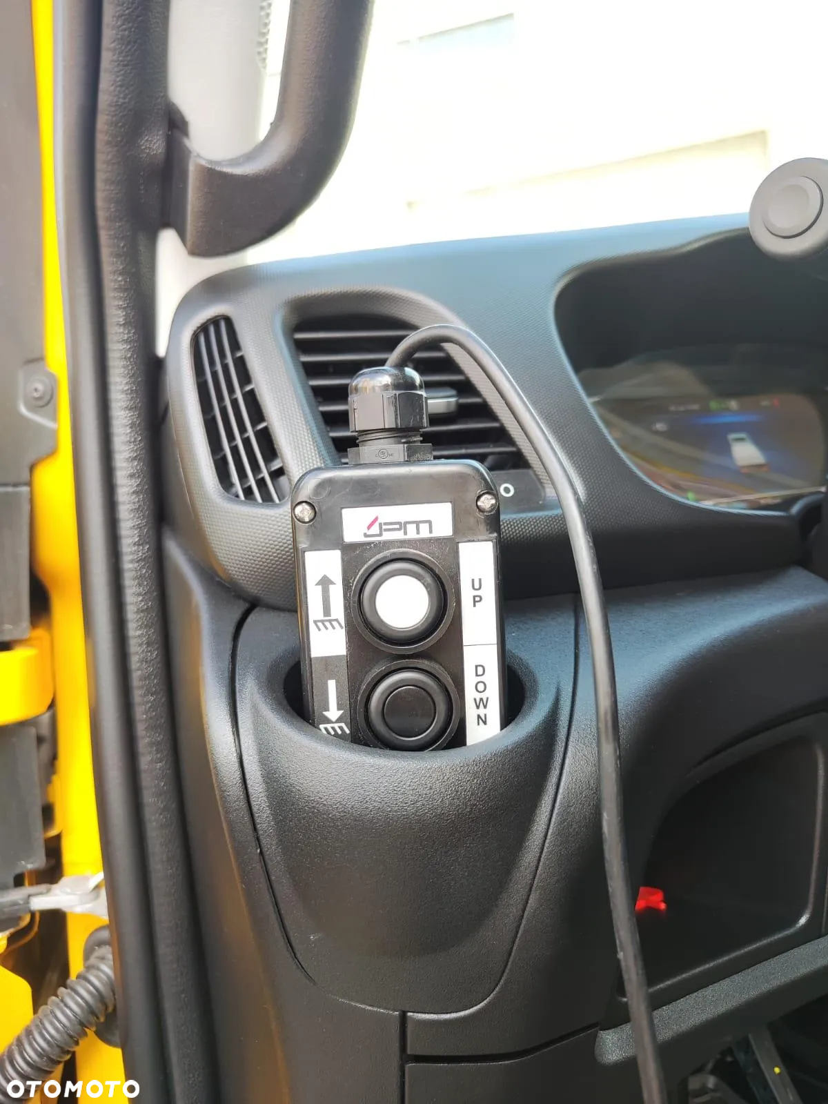 Iveco Daily 35C18H 3.0 Diesel, 6MT, Wywrot & ToolBox - 6
