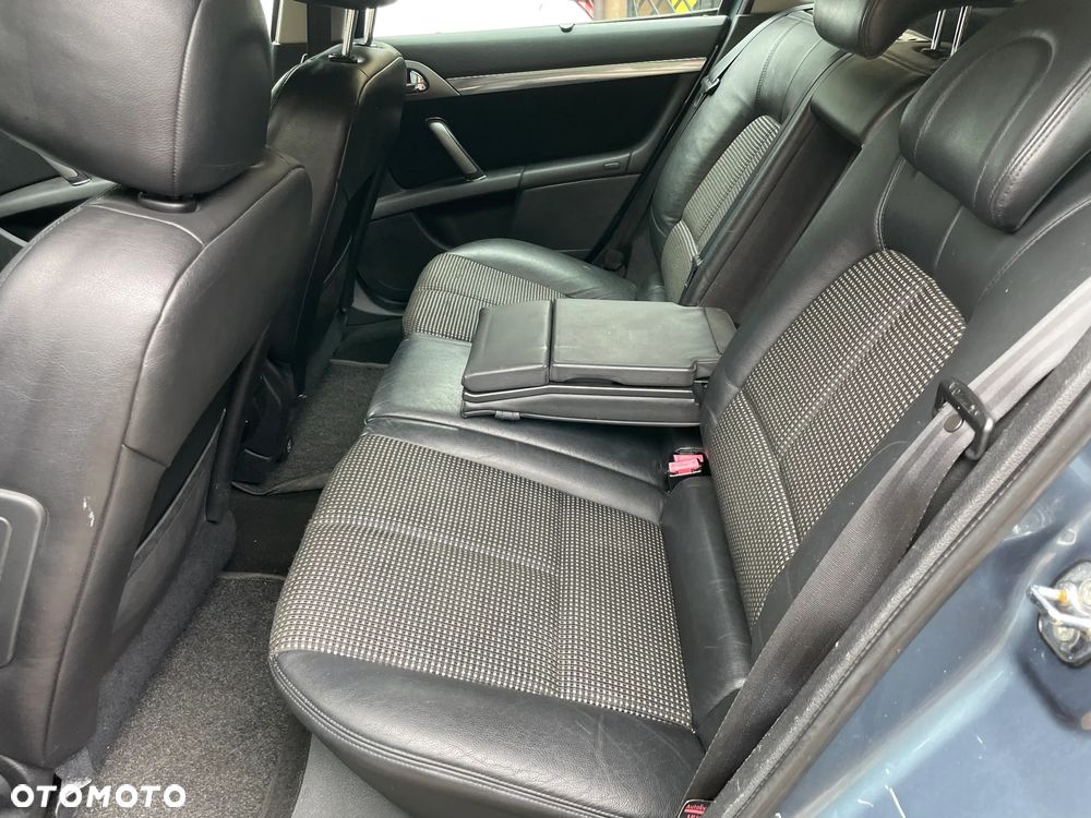 Peugeot 407 2.0 HDi Premium - 20