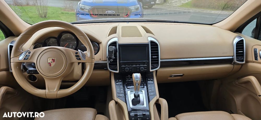 Porsche Cayenne Platinum Edition - 14