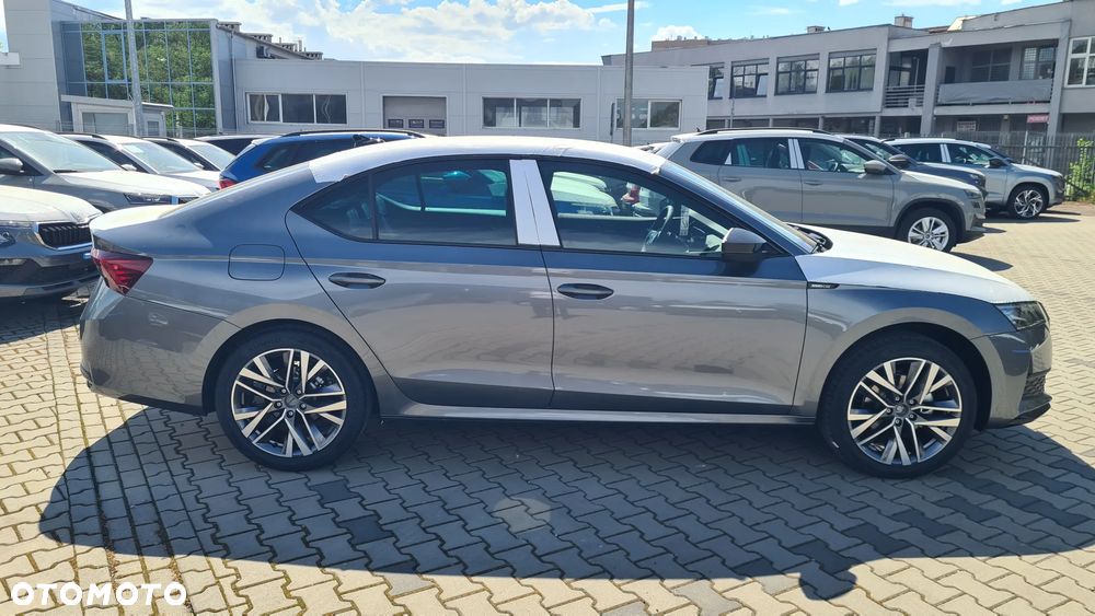 Skoda Octavia 1.5 TSI e-Tec Sportline DSG - 4