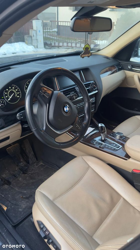 BMW X3 28i xDrive - 27